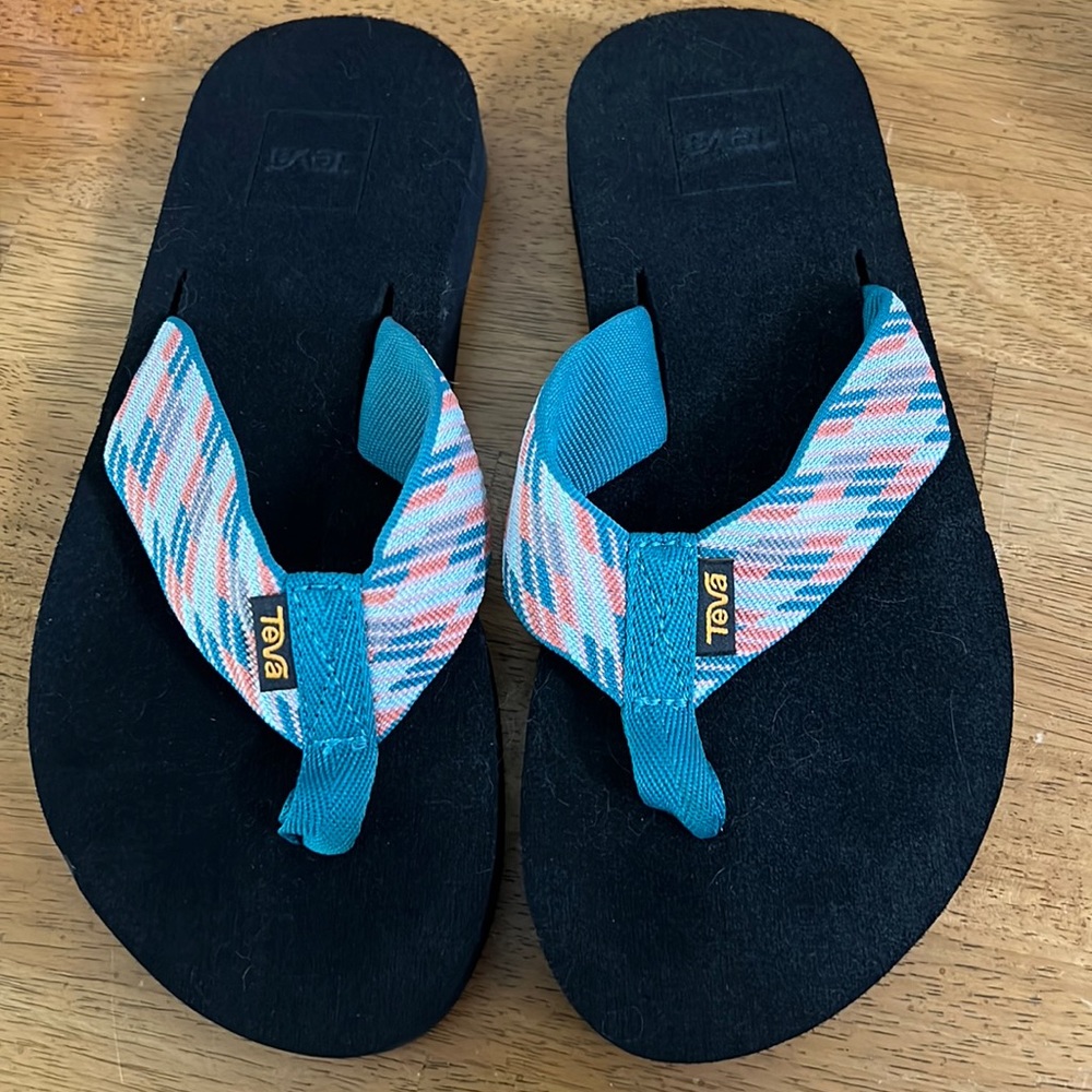 Teva flip flips sandals